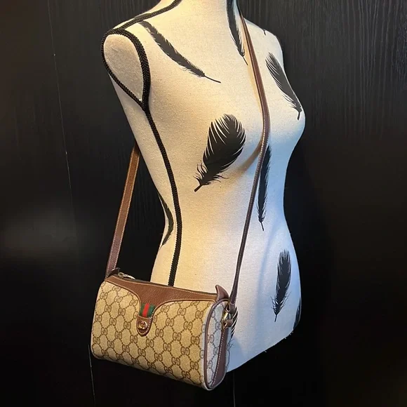 Gucci Monogram Sherry Line Sling or crossbody bag - Picture 3 of 16